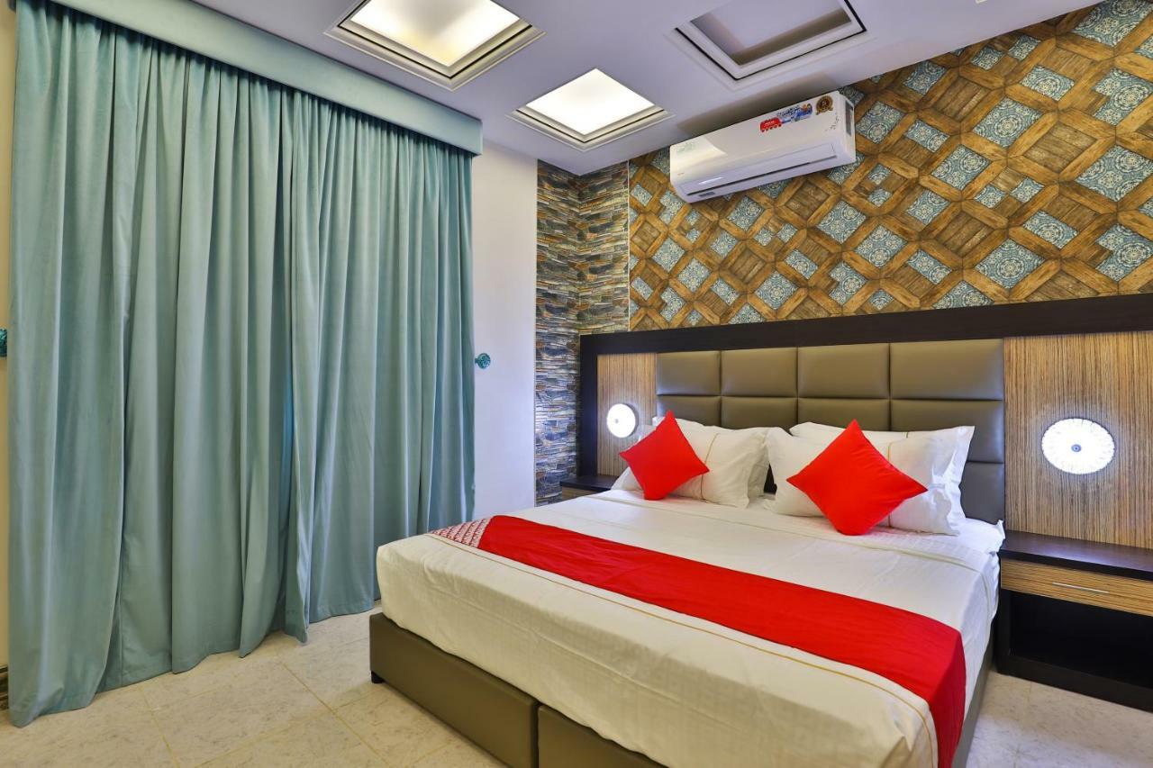 โอโย 269 เอสฟริน โฮเต็ล อพาร์ตเมนต์ Hotel ตะบูก ภายนอก รูปภาพ